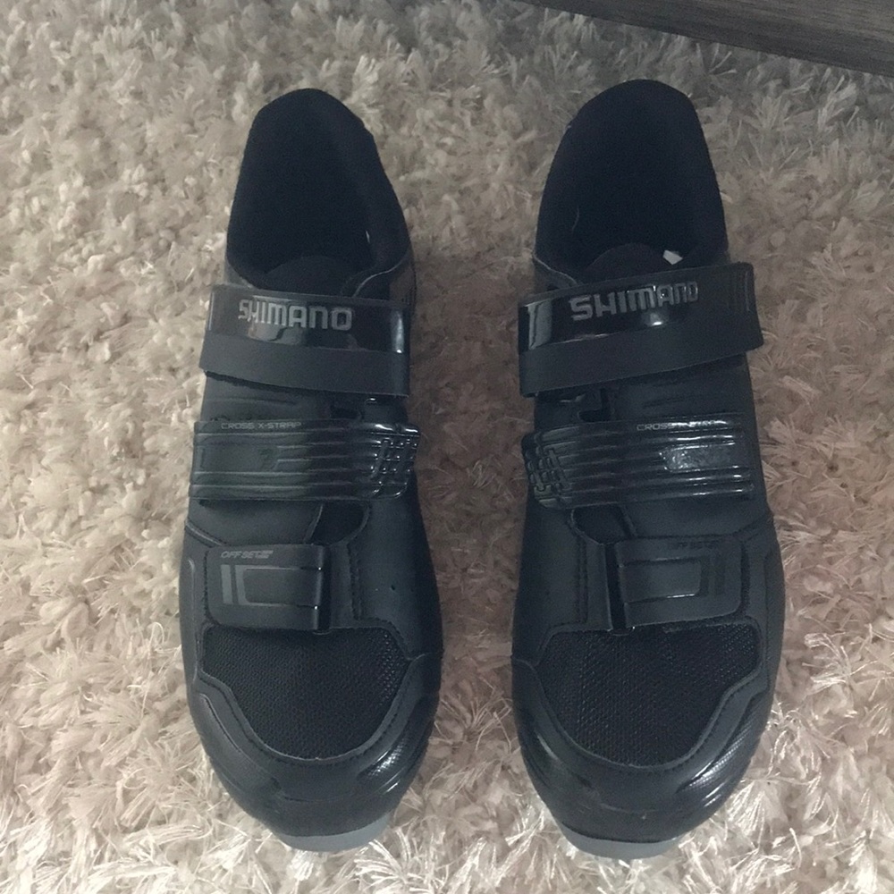 Brand new, never worn shimano bike shoes
